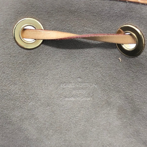 Louis Vuitton Monogram Multi Drawstring Shoulder Bag - Picture 9 of 9